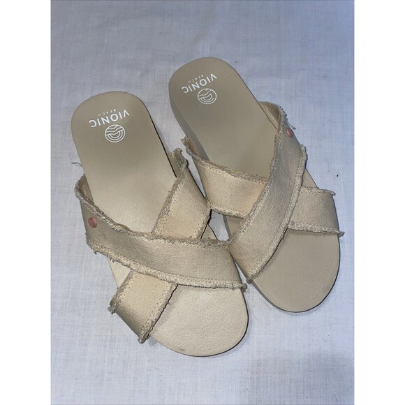 Vionic Beach Women’s Comfort Slides Sz 9 M Beige Canvas Outdoors Island Comfort - Picture 1 of 12